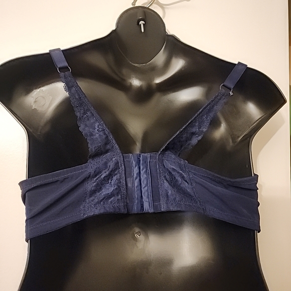 Cacique Racerback Bra - Picture 5 of 10